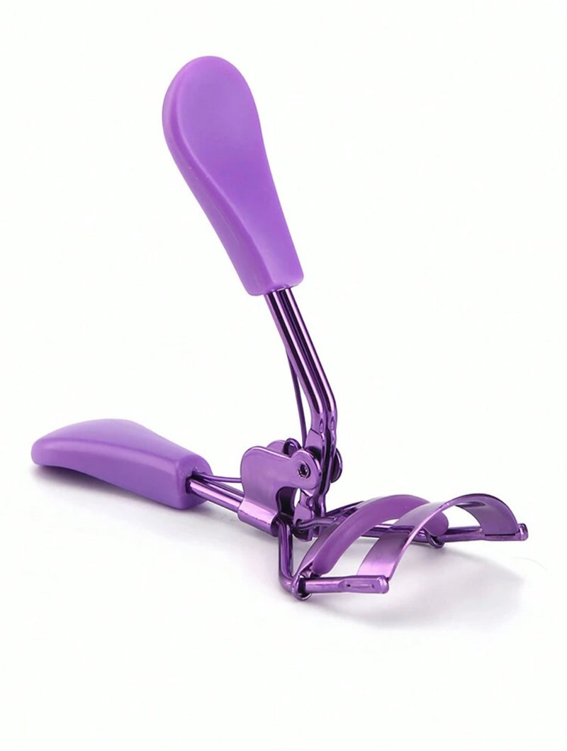 Eyelash curler with silicon pads